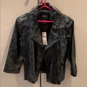 Buckle Cropped Jacket